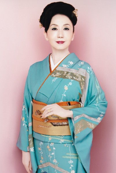 岩下志麻 新刊本イベントが大人気で「まるでアイドル」｜NEWSポストセブン