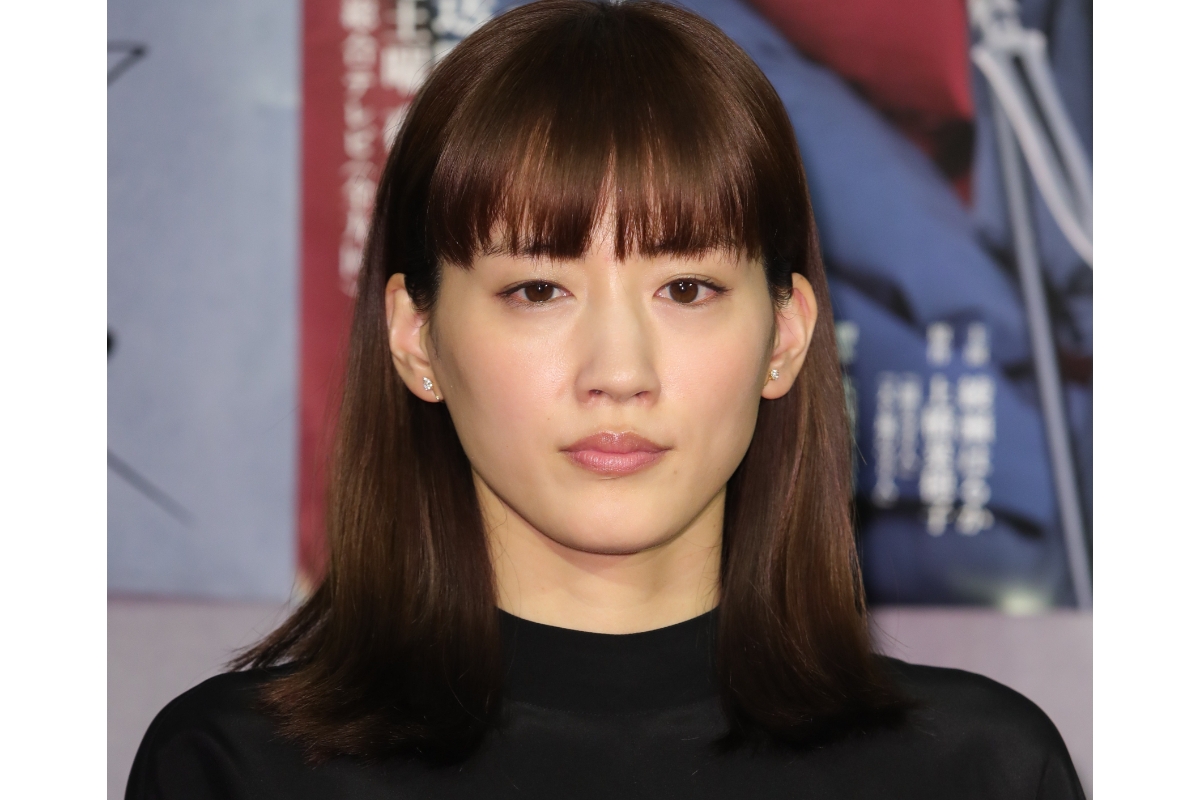 綾瀬 はるか 母親