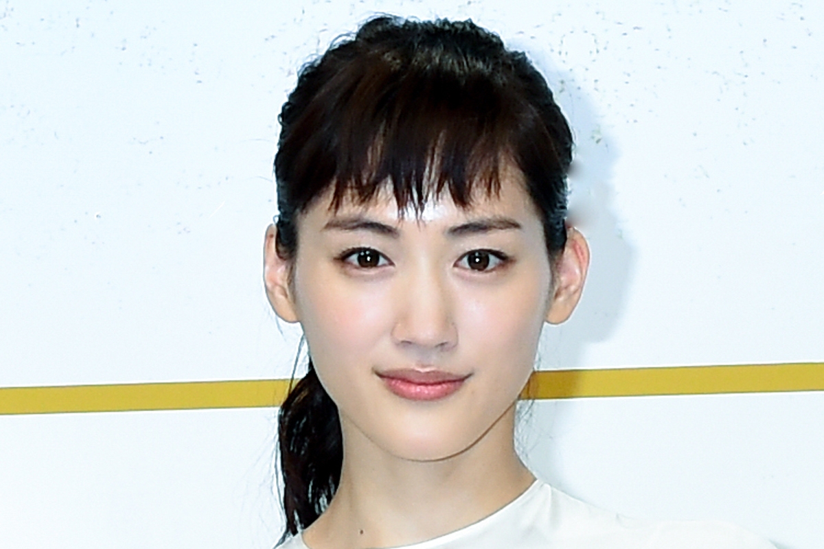 綾瀬はるか、共演者へのニックネーム命名術 愛され続ける距離感と大喜