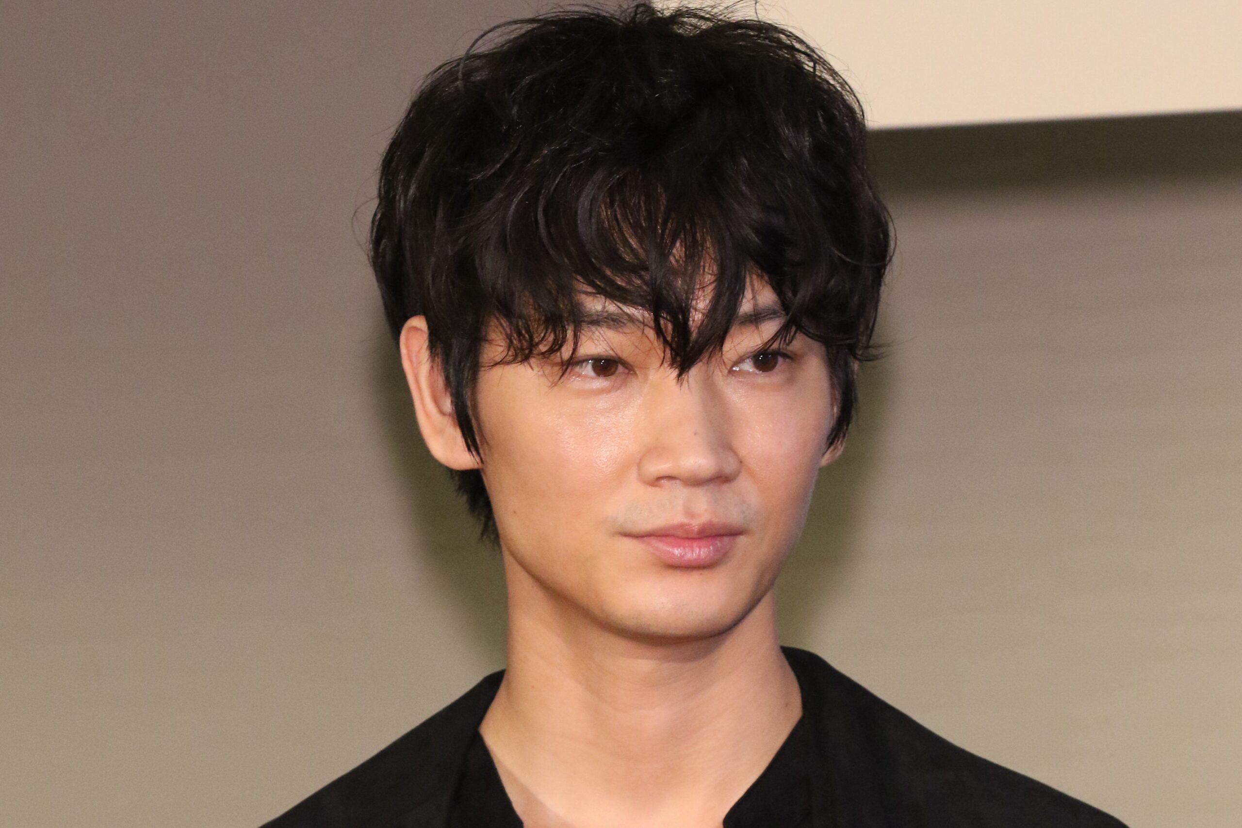 写真】綾野剛 “音楽性の違い”で山田孝之と衝突か ユニットからは1人