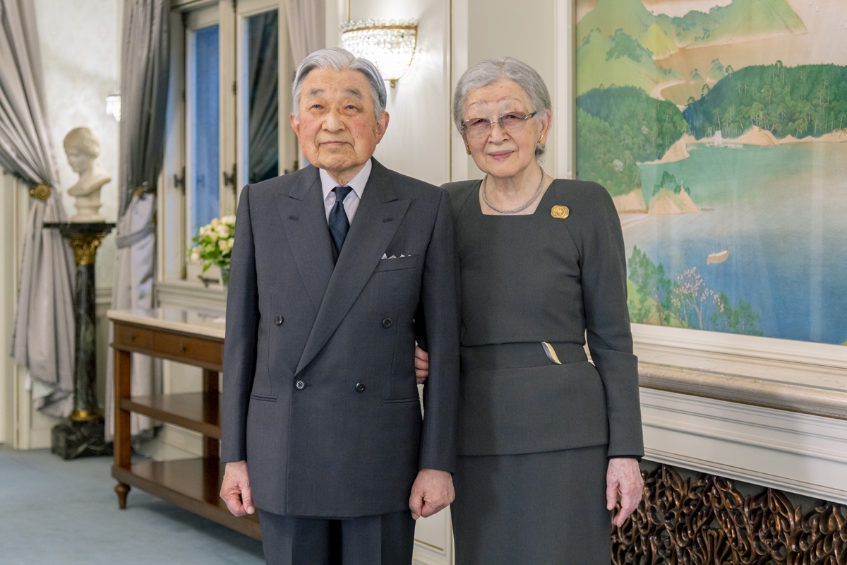 米寿を迎えられた美智子さま 上皇陛下と歩んだ1年を“手つなぎショット