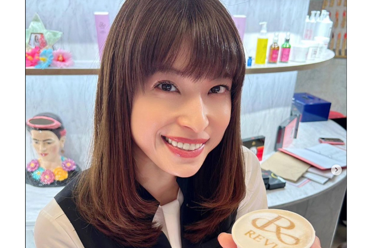 上原多香子 茶髪で缶ビールを片手に》42歳となった上原多香子、沖縄移住から3年