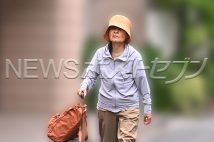 めがね('07　小林聡美　もたいまさこ　新品 事務所が昨年末に解散》女優の小林聡美が還暦前に独立『やっぱり猫が