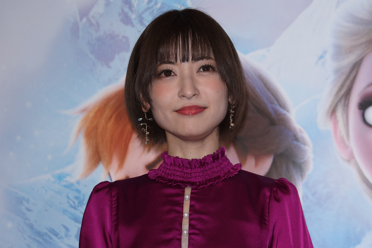 アナ 声優
