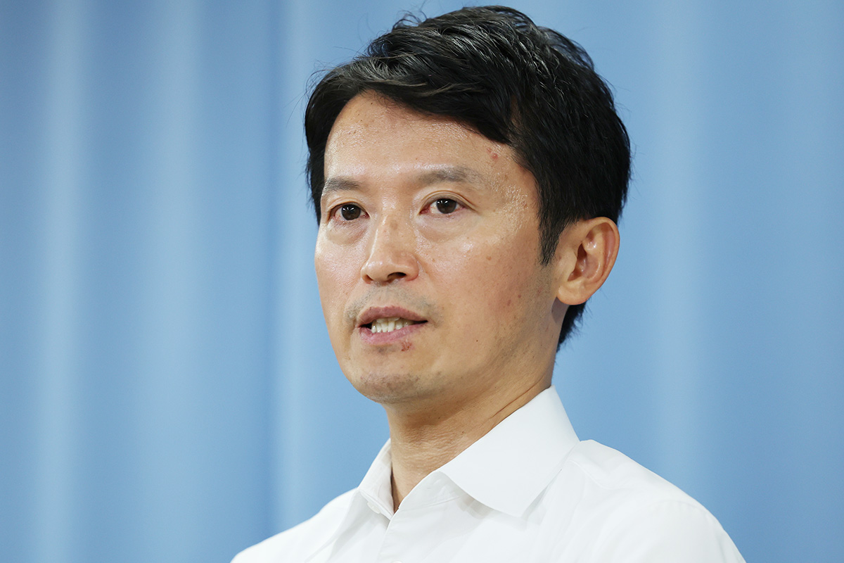 写真】斎藤元彦・前兵庫県知事の告白「県民局長の墓前でお詫びしない
