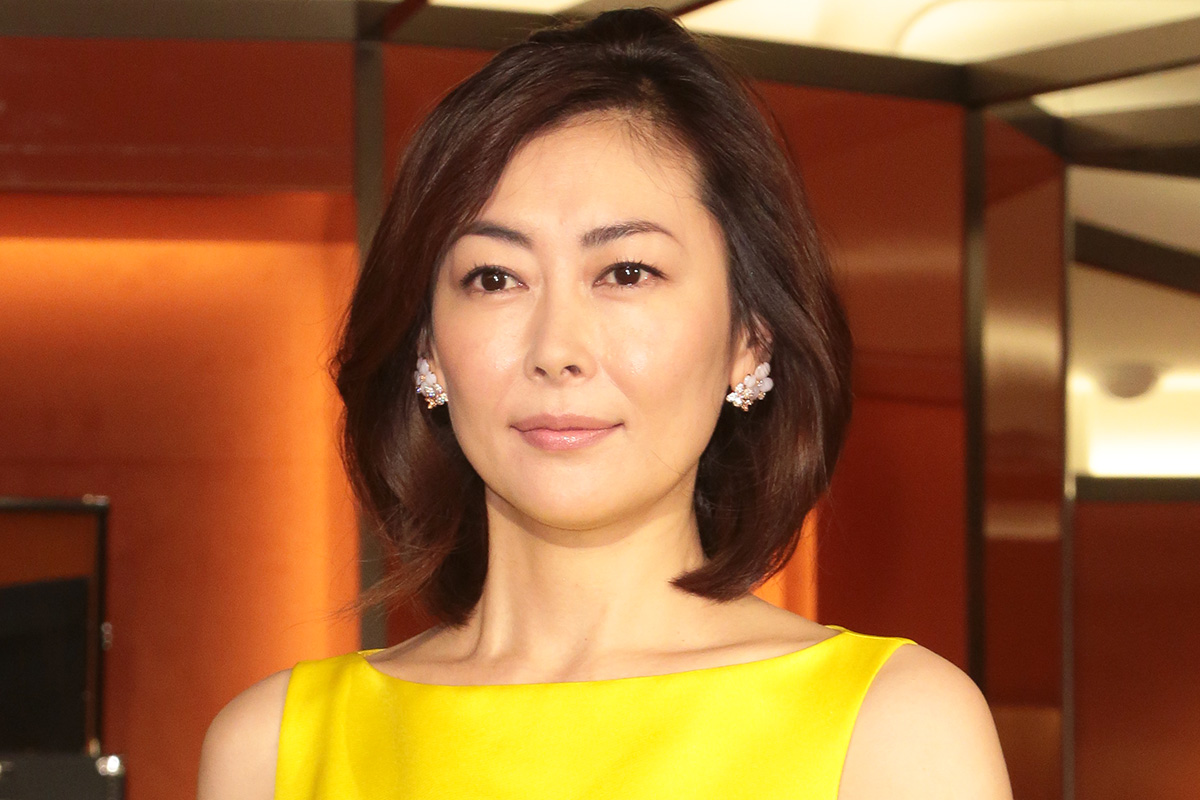 7pm_nakayama_miho_eyc01.jpg