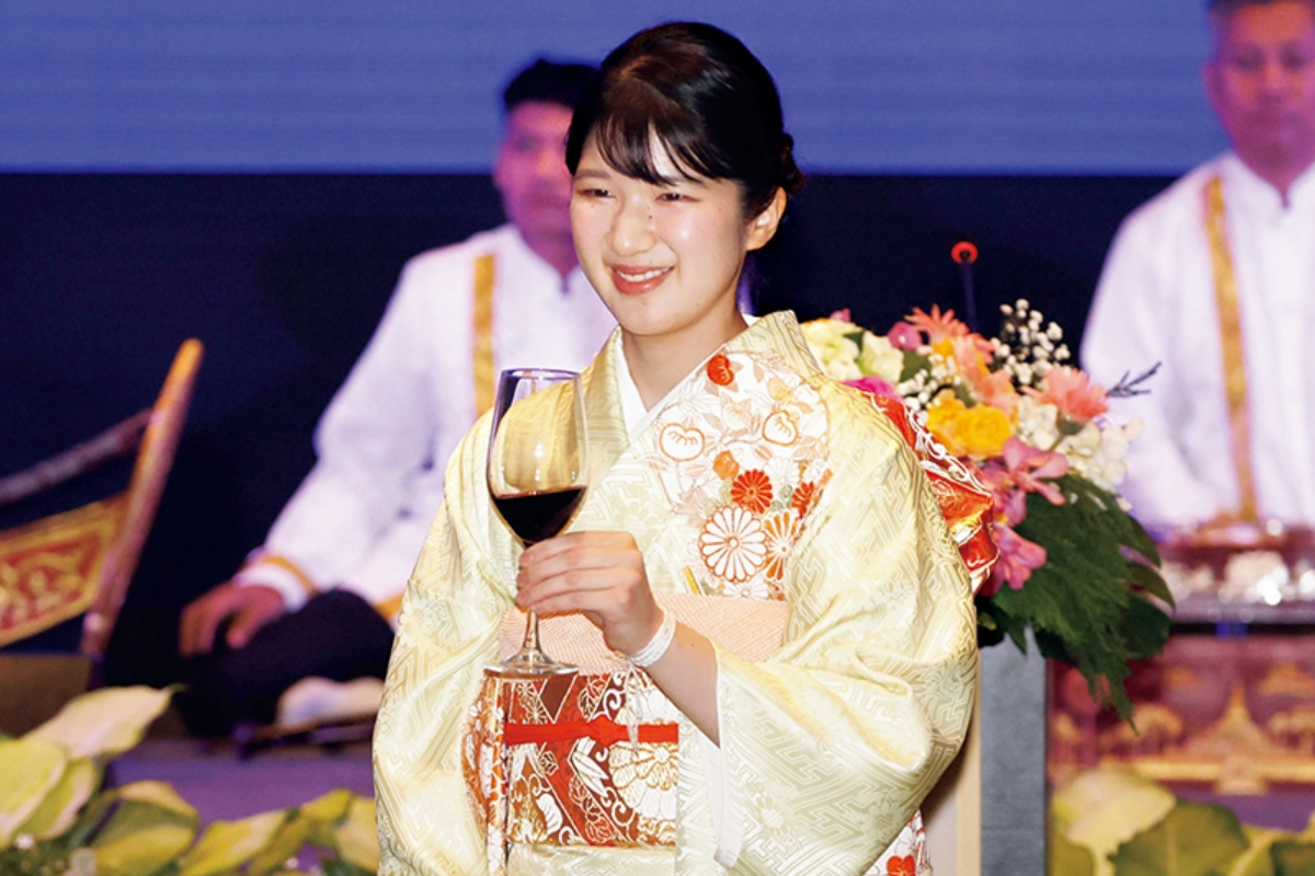 12月1日がお誕生日》愛子さま、愛に包まれた24年 お宮参り、運動会、木