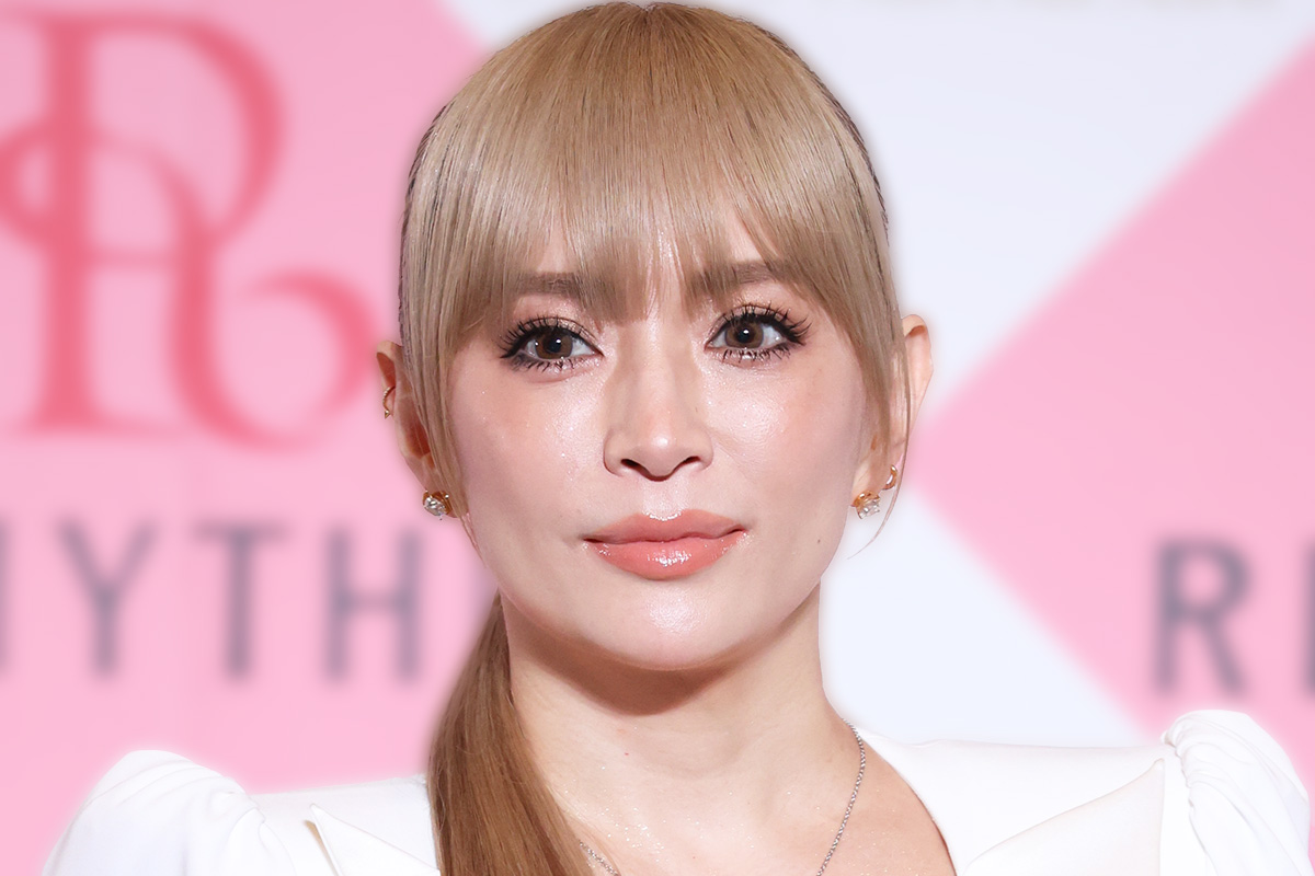 7pm_hamasaki_ayumi_eyc.jpg