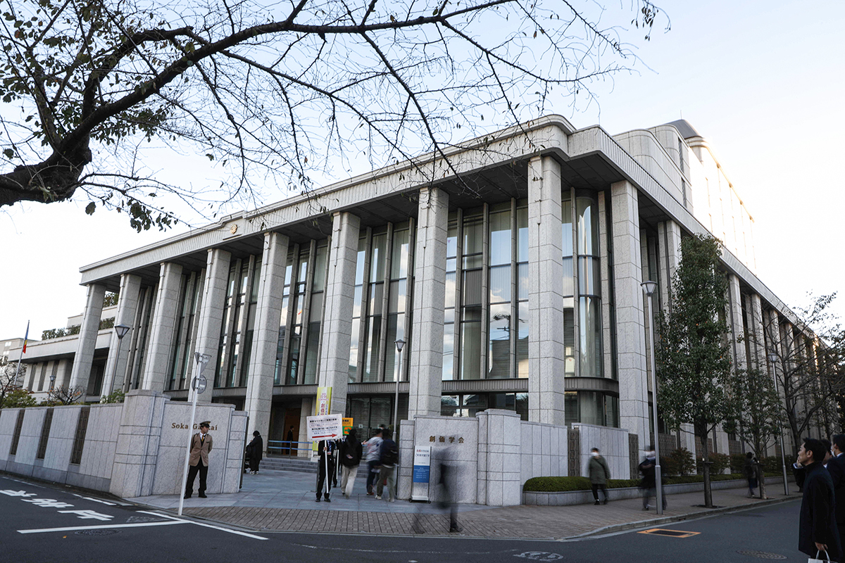 《11大宗教団体緊急アンケート》高市政権と「中道」の評価は？　長年のライバル関係ながら新党を支援する側に立つ創価学会と立正佼成会はどうするのか