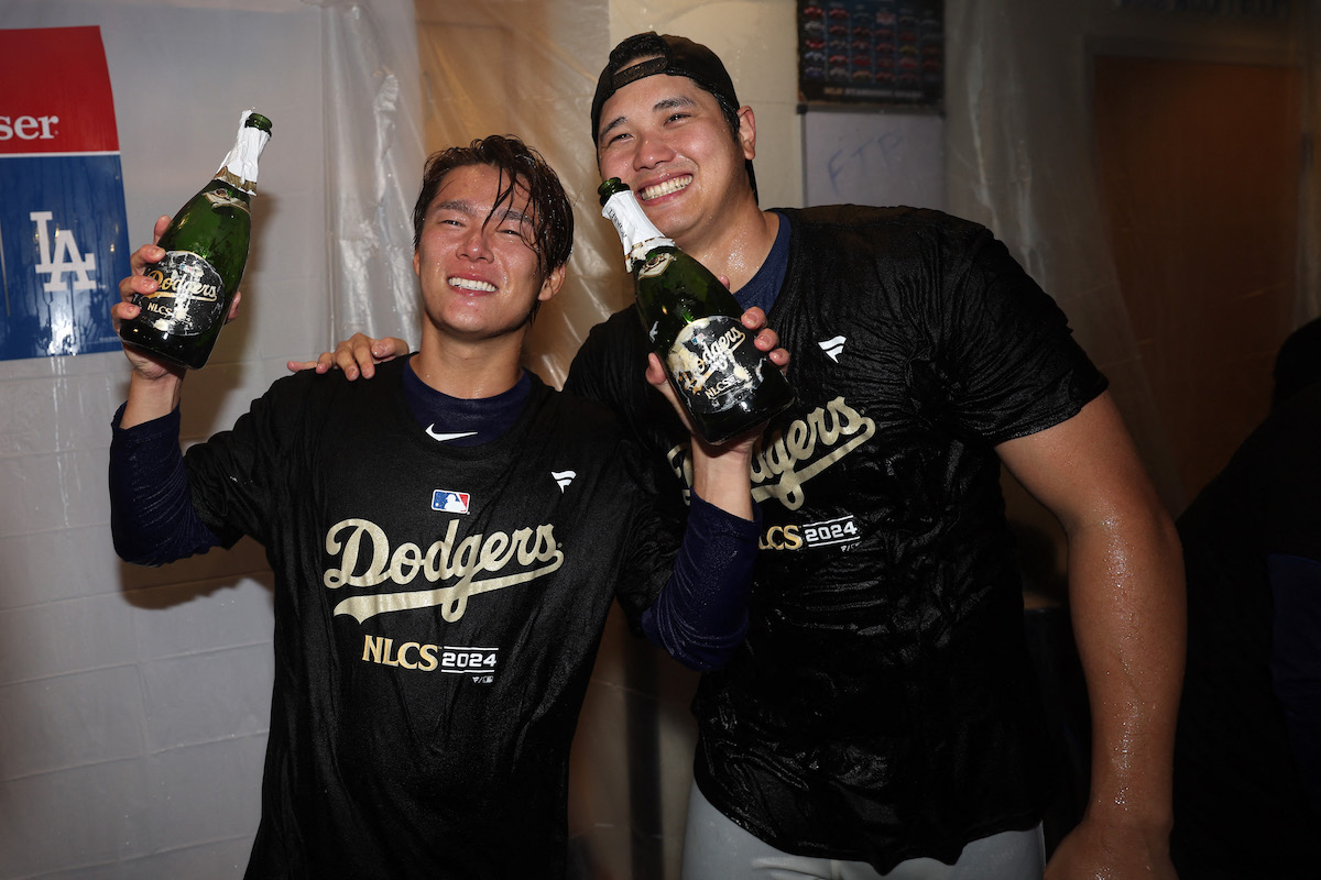 写真】《ロン毛で金のジュエリー…悪そうな大谷翔平と山本由伸
