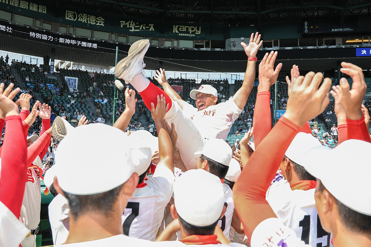 祝優勝❗️智弁和歌山 中谷監督 楽天イーグルスユニフォーム